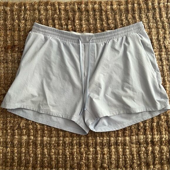 Lululemon men’s pool short 5” swim trunks- light blue - Picture 1 of 9